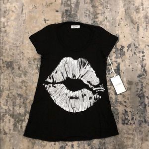 Lauren Moshi Black Tee with White Lip Print